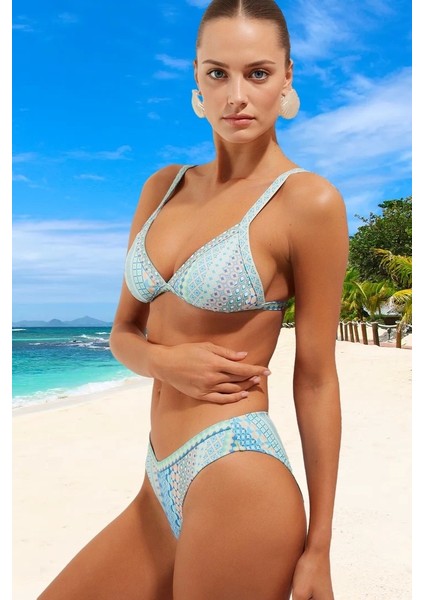 Simli Tasarım Bikini Takımı Yaz Koleksiyonu Plaj ve Havuz Için Şık Detaylı Su Sporları fiyatları
