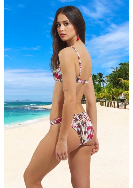 Tasarım Bikini Takımı Hızlı Kuruyan Yüksek Konfor Esnek Kumaş Şık Detaylı Premium Kalite modelleri