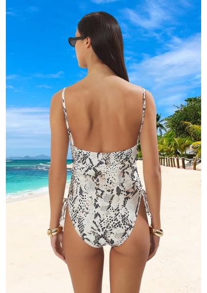 Yüzme Kıyafeti Tasarım Mayo Ergonomik Kesim Yüksek Konfor Klora Dayanıklı Plaj ve Havuz Için modelleri