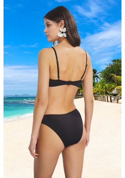 Tasarım Bikini Takımı Yüksek Konfor Hızlı Kuruyan Şık Detaylı Uv Korumalı Plaj ve Havuz Için modelleri