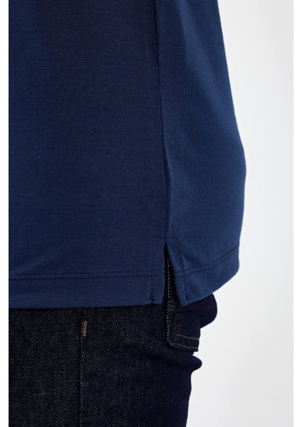 Erkek Basic Polo Yaka Cepli Düz Uzun Lacivert Tişört fırsatları