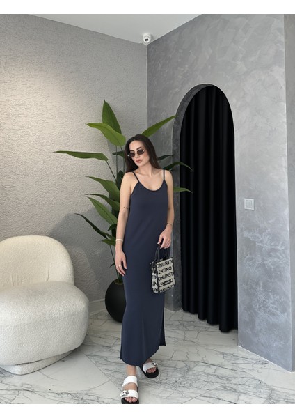 Askılı Modal Kumaş Yırtmaçlı Elbise