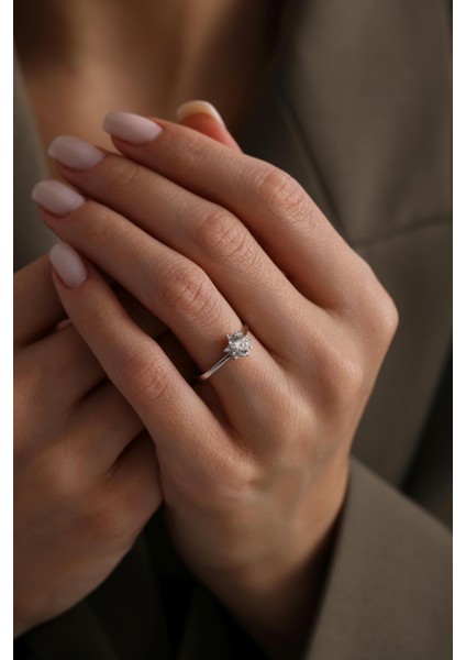 14 Ayar Beyaz Lotus Taşlı Altın Yüzük fiyatları