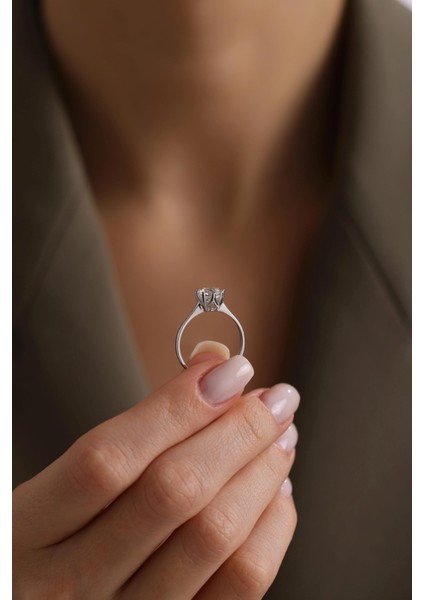 14 Ayar Beyaz Lotus Taşlı Altın Yüzük modelleri