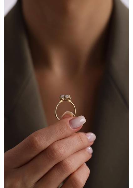 14 Ayar Sarı Lotus Taşlı Altın Yüzük modelleri