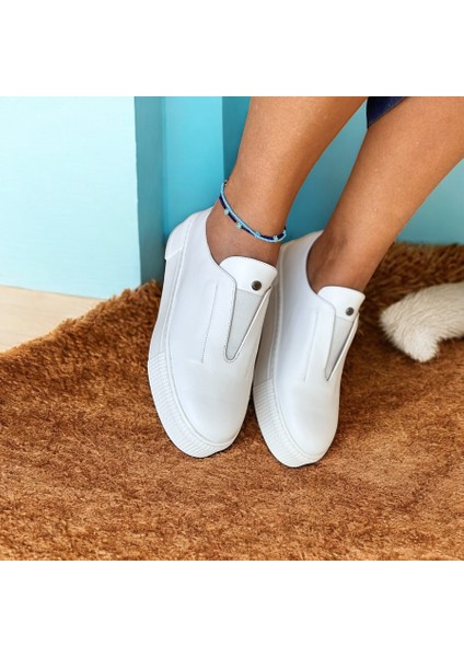 Beyaz Deri Lastik Detaylı Günlük Rahat Sneaker