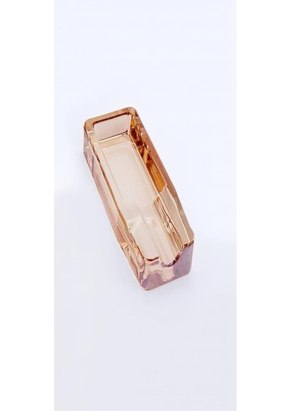 Parmida Kristal Küllük