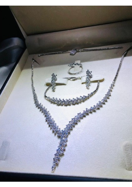 Alisa Bayan Zirconia Taşlı Gümüş Su Yolu Set-Kolye,bileklik,küpe,yüzük modelleri