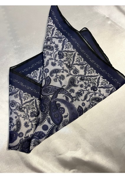 Lacivert Beyaz Desenli Soft Dokulu Kadın Fular | Şık ve Zarif Aksesuar modelleri