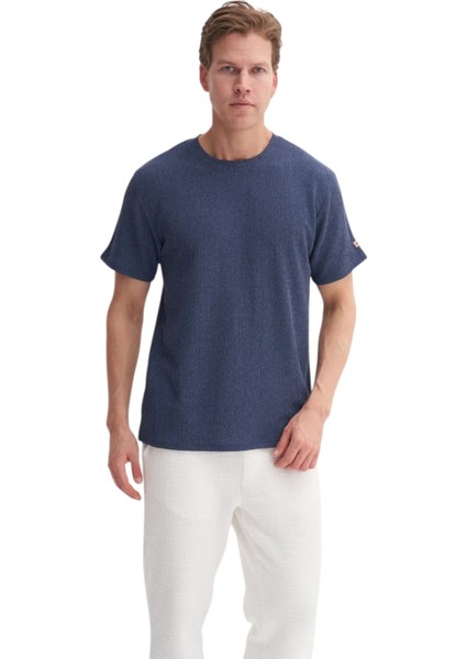 Erkek Bisiklet Yaka Regular Fit Tişört 4050