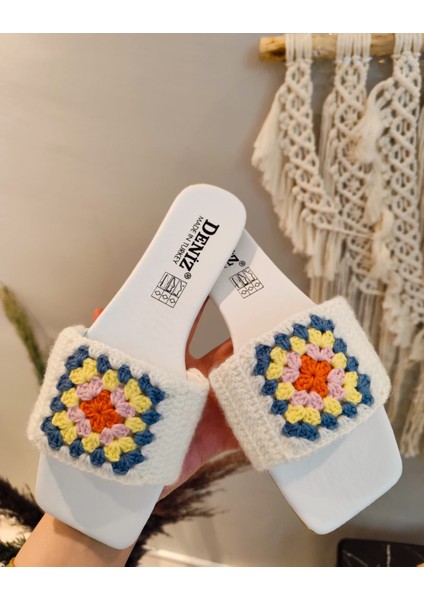 El Yapımı Motifli Terlik