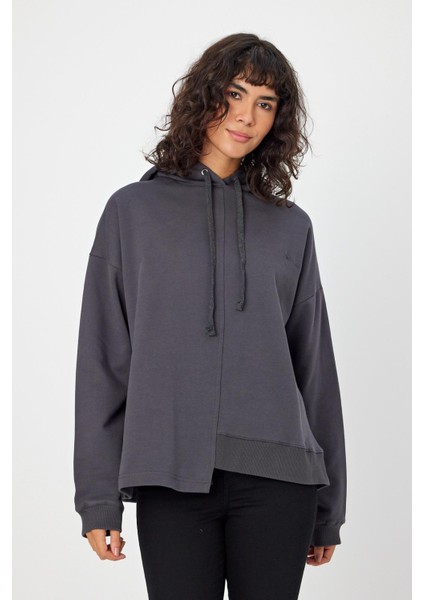 Alexandergardı Yanları Yırtmaçlı Kapüşonlu Oversize Sweatshirt (B22-37600) fiyatları