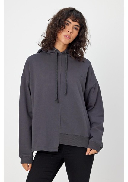 Alexandergardı Yanları Yırtmaçlı Kapüşonlu Oversize Sweatshirt (B22-37600) fırsatları