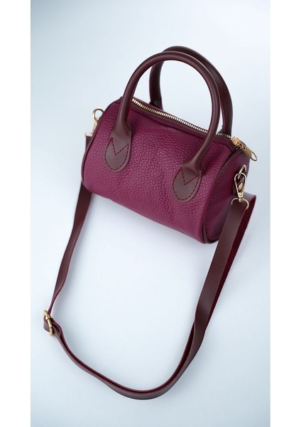 Kadın Askılı Deri El ve Omuz Çantası Yeni Sezon Şık Tasarım EN:17CM YÜKSEKLIK:15CM fiyatları