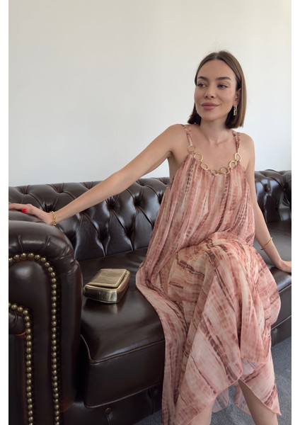 Gold Zincir Detay Desenli Premium Elbise- Bej