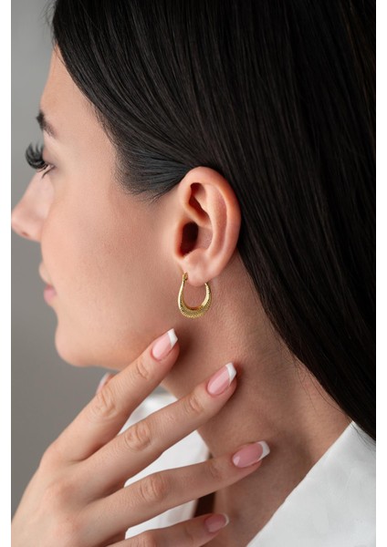 925 Ayar Gümüş Gold Rengi Noktalı U Şekil Tasarım Şarnel Küpe modelleri