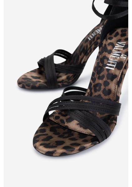 Kadın Leopar Topuklu Ayakkabı 735 5951 Bn Ayk Y25 Leopar Saten modelleri