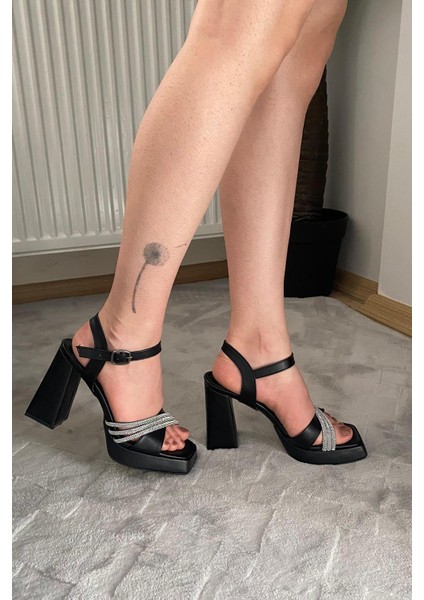Kadın Ponti Siyah Çapraz Bantlı Taşlı 10 cm Platfom Topuklu Aykkabı fiyatları