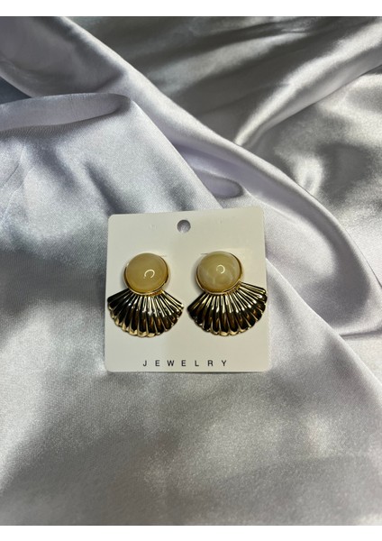 Kadın Vintage Tarz Gold Fan Detaylı Yuvarlak Küpe - Krem Taşlı