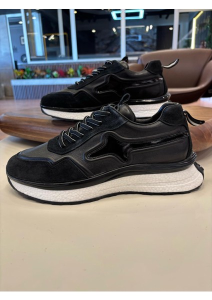 1107 Siyah Rugan Detaylı Hakiki Deri Erkek Sneakers