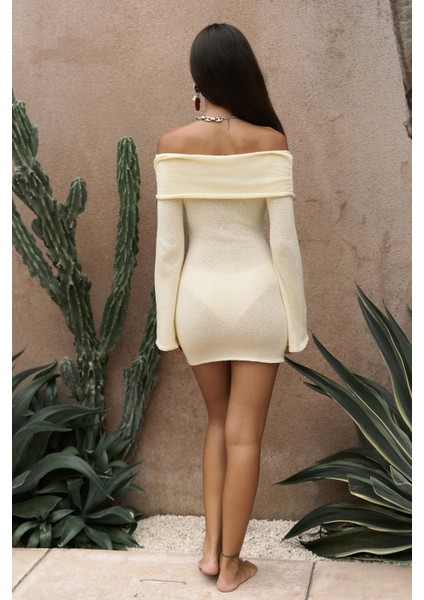 Kirana Carmen Yaka Sarı Mini Triko Elbise fırsatları