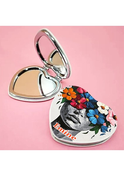 Kişiye Özel İsimli Çiçek ve Kadın Baskılı Kalp Deri Ayna Çanta, Cep ve Makyaj Aynası modelleri
