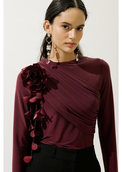Pelerin Detaylı Bluz Bordo fırsatları