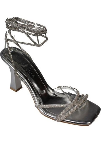 Yazkış Kadın Siyah Gümüş Saten Üzeri ve Bileği Taşlı Dolamalı 9cm Kadeh Topuk Abiye Ayakkabı