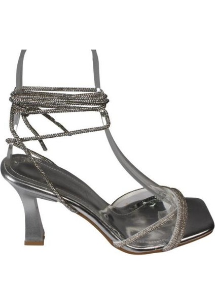 Yazkış Kadın Siyah Gümüş Saten Üzeri ve Bileği Taşlı Dolamalı 9cm Kadeh Topuk Abiye Ayakkabı fiyatları