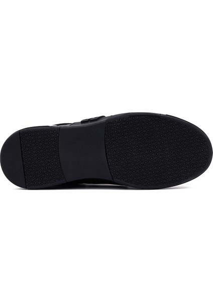 Erkek Siyah Bağcıklı Kalın Tabanlı Deri Sneaker 25SFD694318