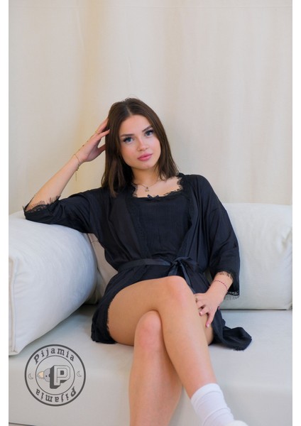 Sabahlıklı Siyah Askılı Pegasus Kadın Pijama Takımı