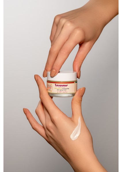 %100 Doğal Nemlendirici Anti-Aging Krem , 50 ml, Kuşburnu, Vanilya, Niacinamide
