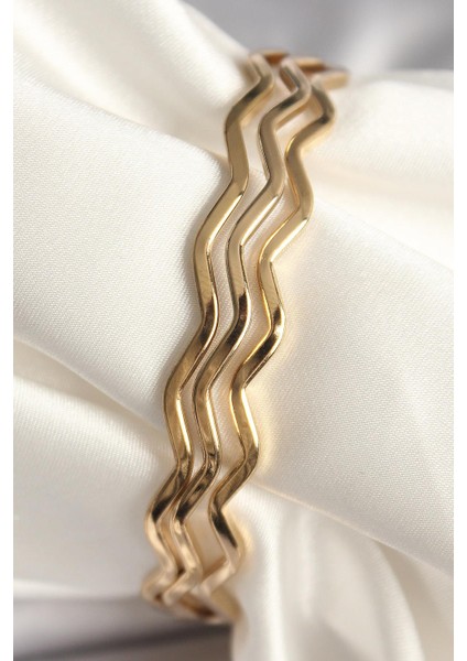 Çelik Gold Renk Ajda Model Kadın Bileklik