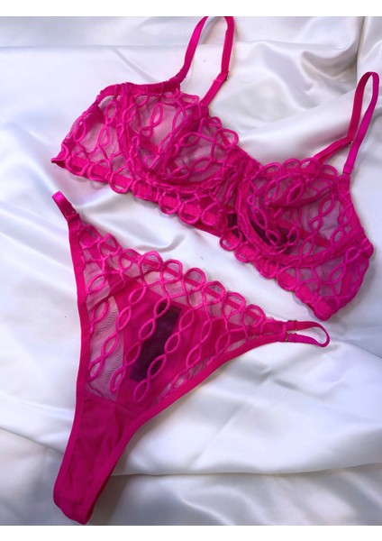 Pembe Alt-Üst Iç Çamaşırı Takımı