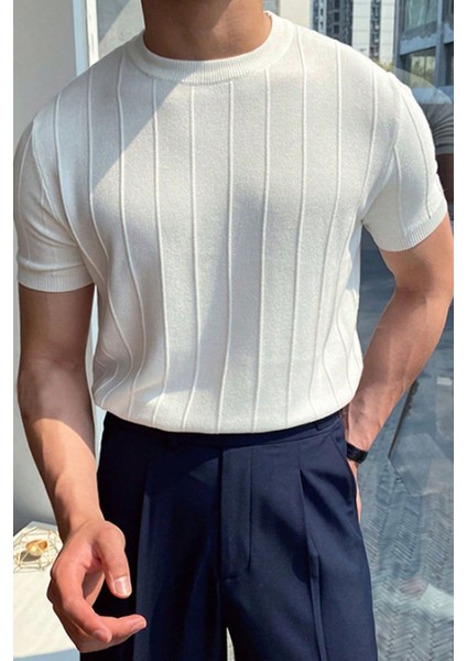 Beyaz Erkek Yuvarlak Yaka Örme T-Shirt fiyatları