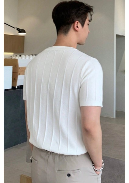 Beyaz Erkek Yuvarlak Yaka Örme T-Shirt fırsatları