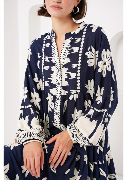 2423 Otantik Desenli Tesettür Elbise - L. Lacivert fırsatları