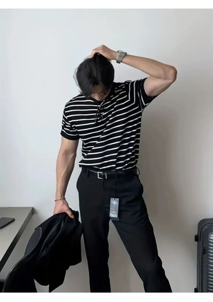 Erkek Mat Siyah Kısa Kollu Fitilli Akrilik-Pamuk Karışımlı Triko T-Shirt fırsatları