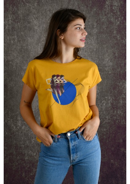 Dancing Point Kadın Baskılı T-Shirt fırsatları