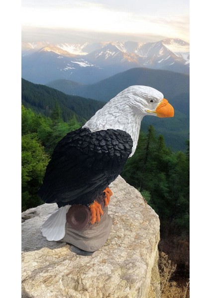 Kartal Heykeli