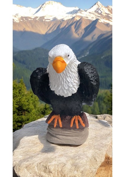 Kartal Heykeli