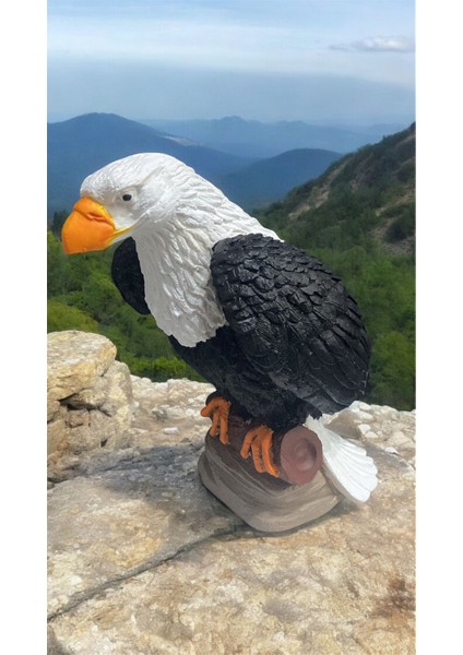 Kartal Heykeli