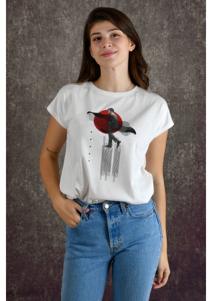 Walking Kadın Baskılı T-Shirt fırsatları