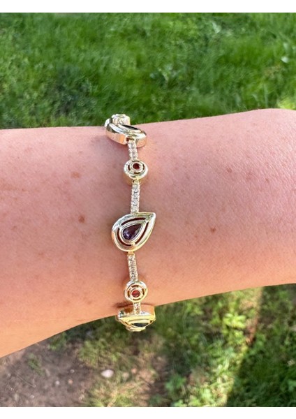 Melis G. Modeli Renkli Taşlı Bileklik fırsatları