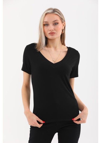 Viskon Dökümlü V Yaka 2'li Tişört-Siyah-Beyaz modelleri