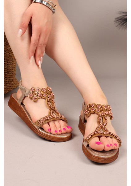 Derla Tahta Çiçekli Boncuklu Sandalet Gold modelleri