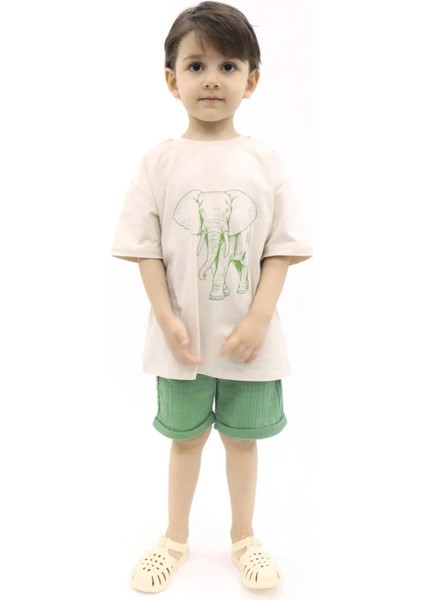 Fil Taş Rengi Tshirt Yeşil Müslin Şort Takım