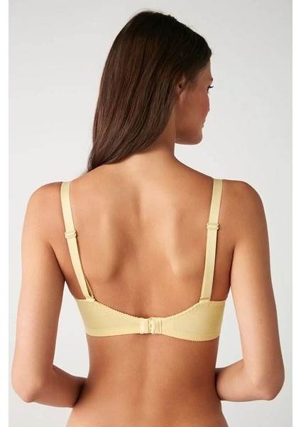 Kom Lidya Dolgusuz Sütyen modelleri