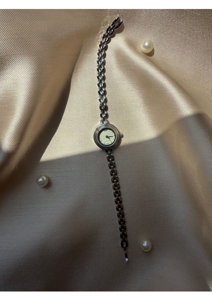 Retro Minimal Hasır Kordon Vintage Kadın Kol Saati fiyatları