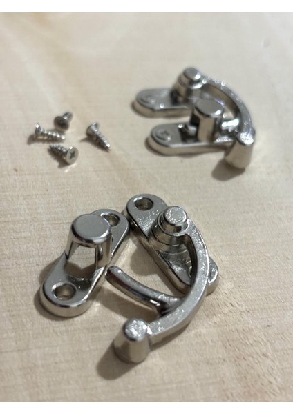 Orta Boy 2 Adet Yay Gözü Kancalı Kilit 28X33 mm Kutu Kilit Nikel modelleri